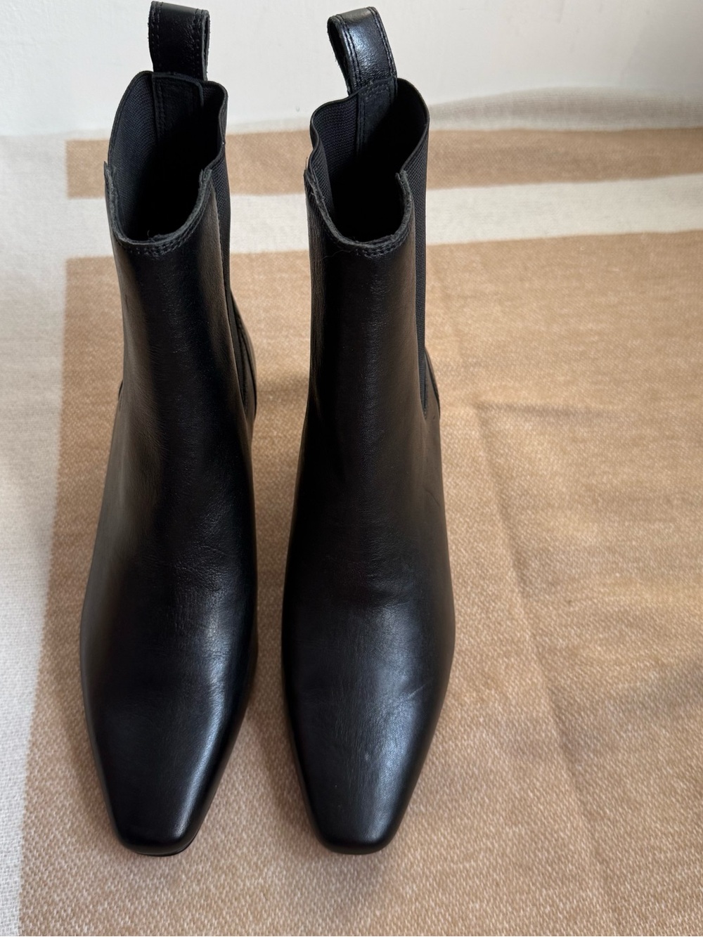 Madewell The Dimes Chelsea Boot in
Black Size 6.5 new - Picture 2 of 8
